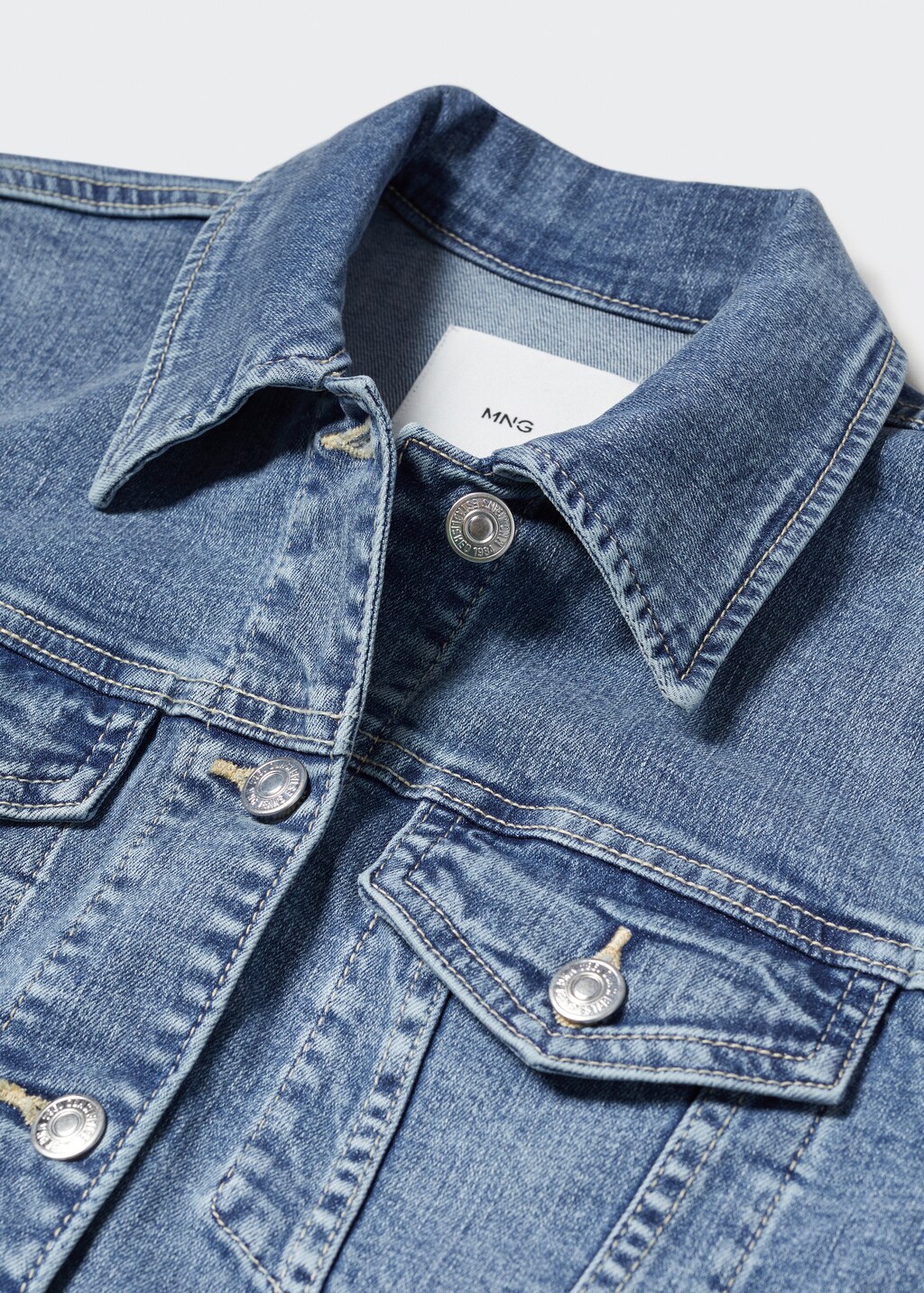 Pocketed denim jacket - Details of the article 8