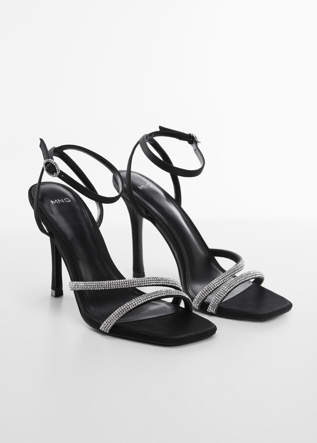 Heeled sandals with rhinestone straps - Medium plane 