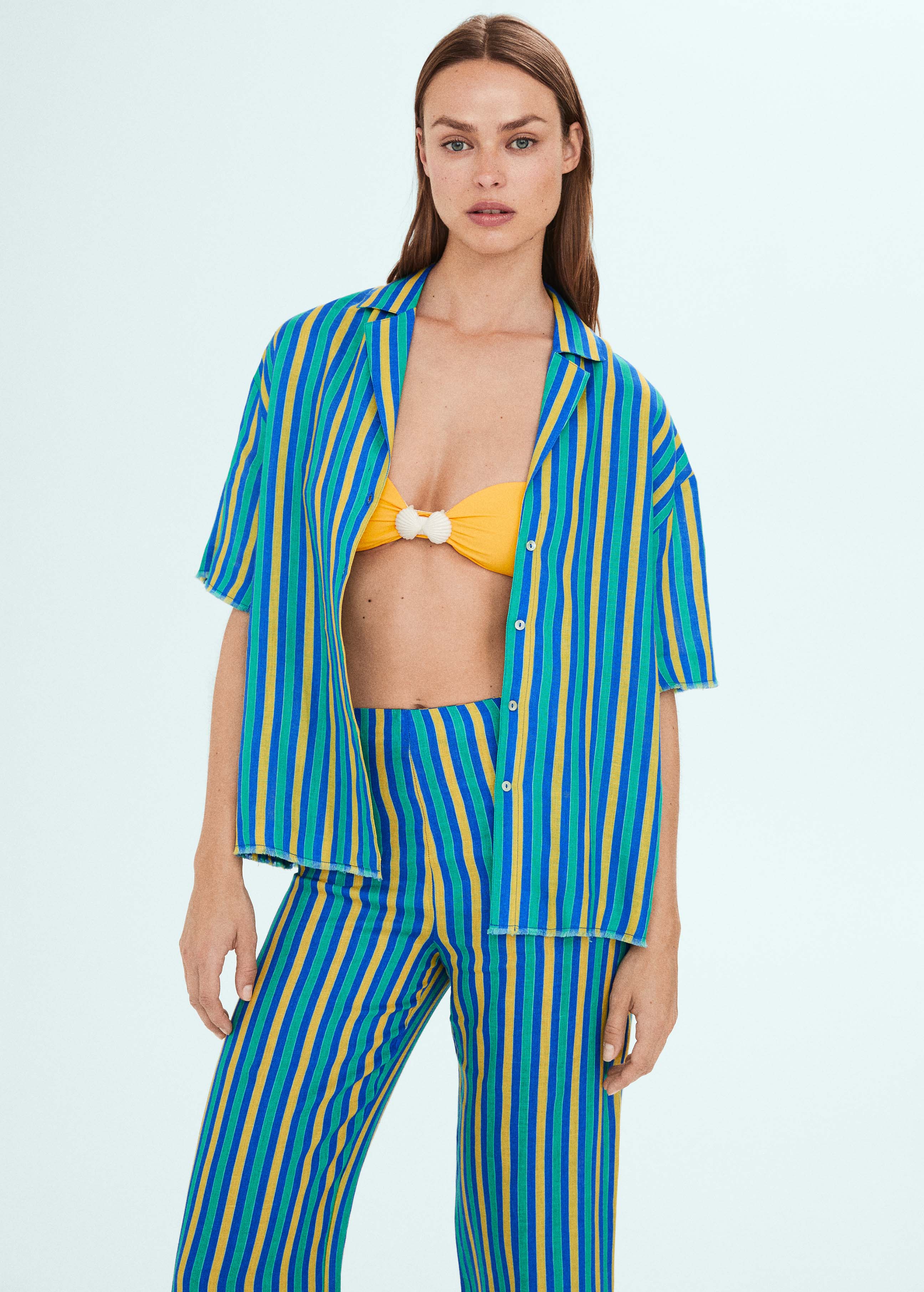 Camisa lino rayas multicolor - Plano medio