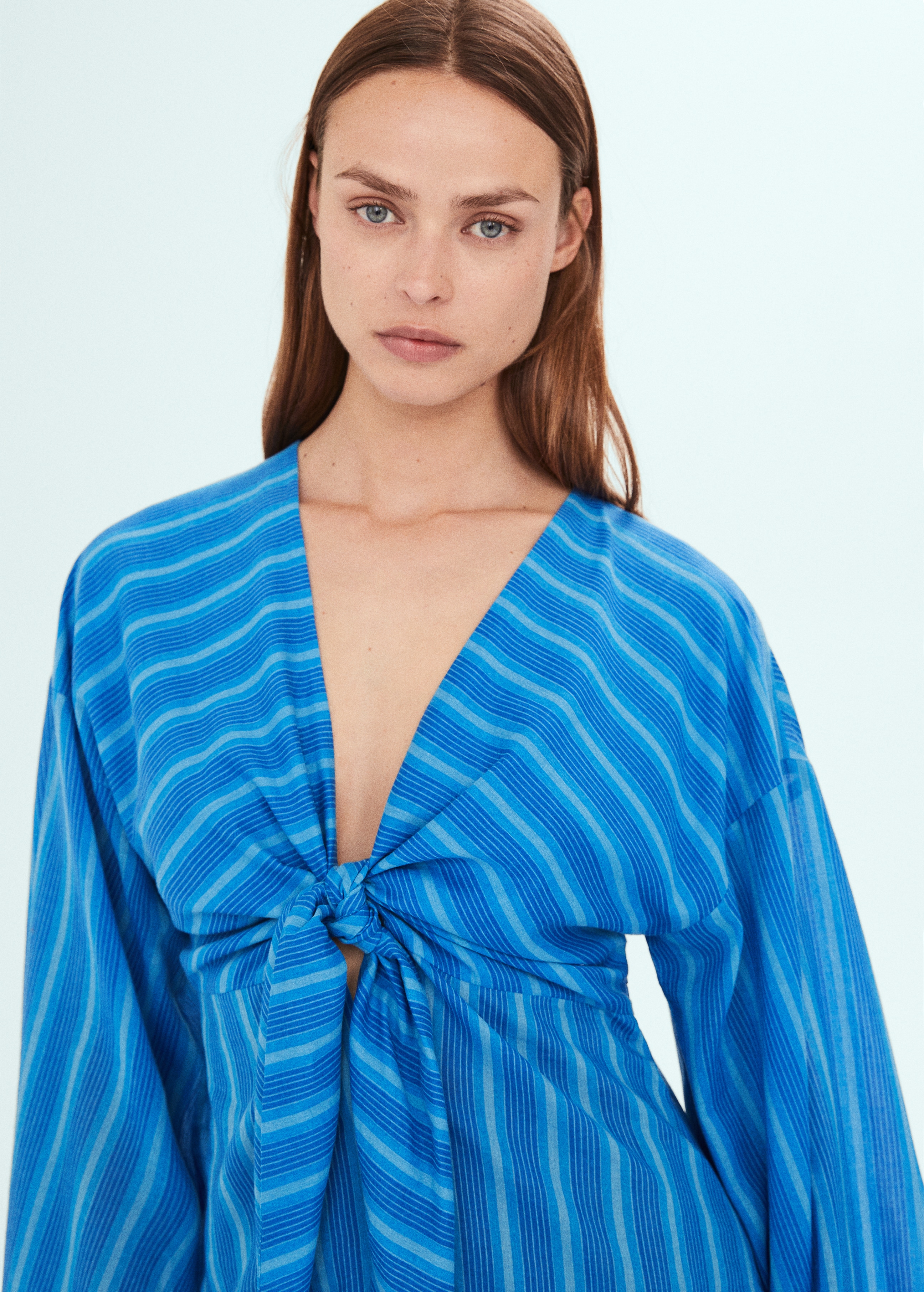 Striped dress with knot detail - Details of the article 1