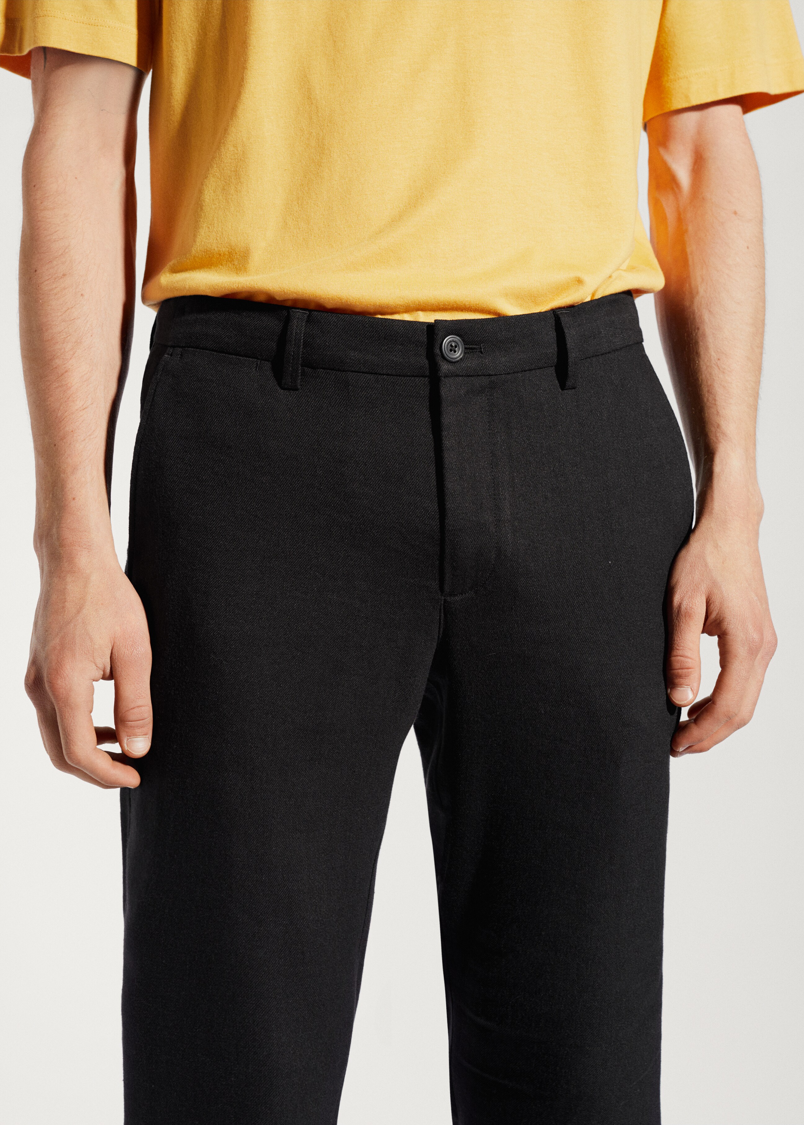 Linen slim-fit trousers with inner drawstring - Details of the article 1