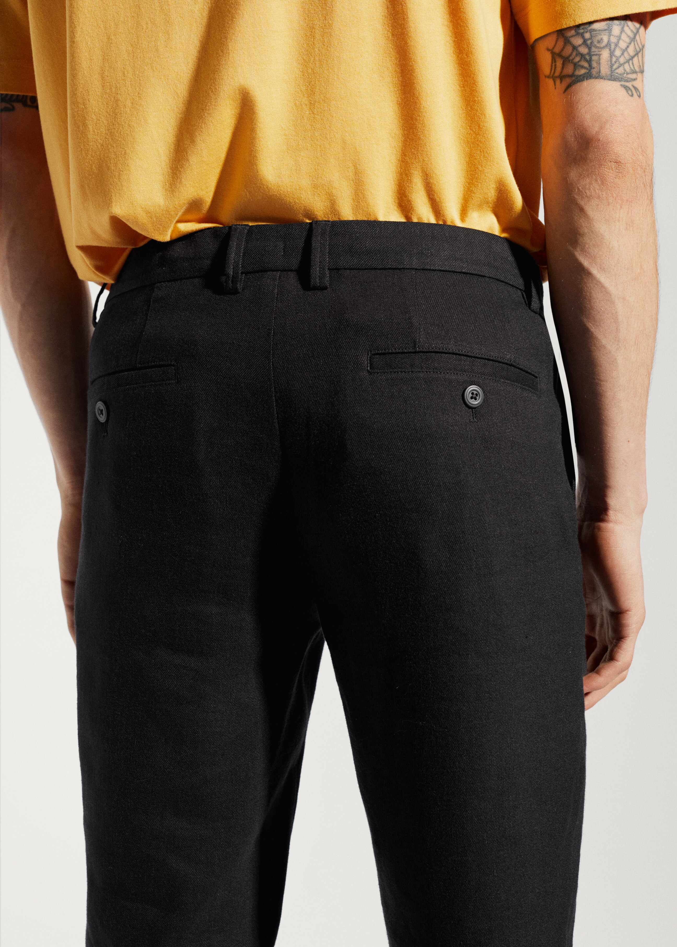 Linen slim-fit trousers with inner drawstring - Details of the article 6