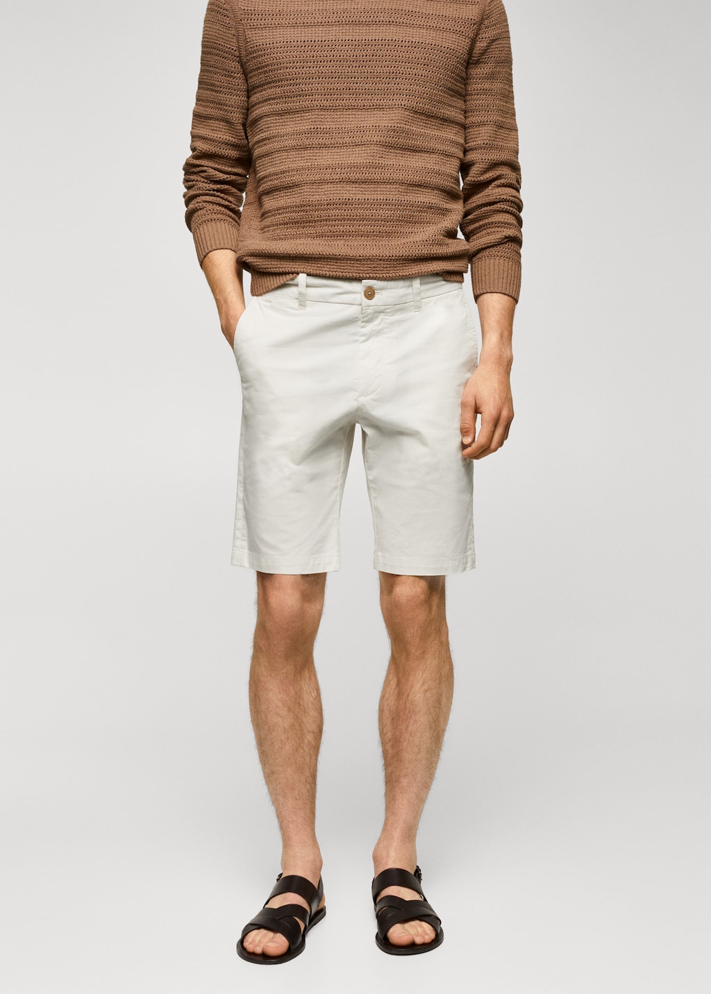 Slim-Fit-Bermudashorts im Chino-Stil aus Baumwolle - Mittlere Ansicht