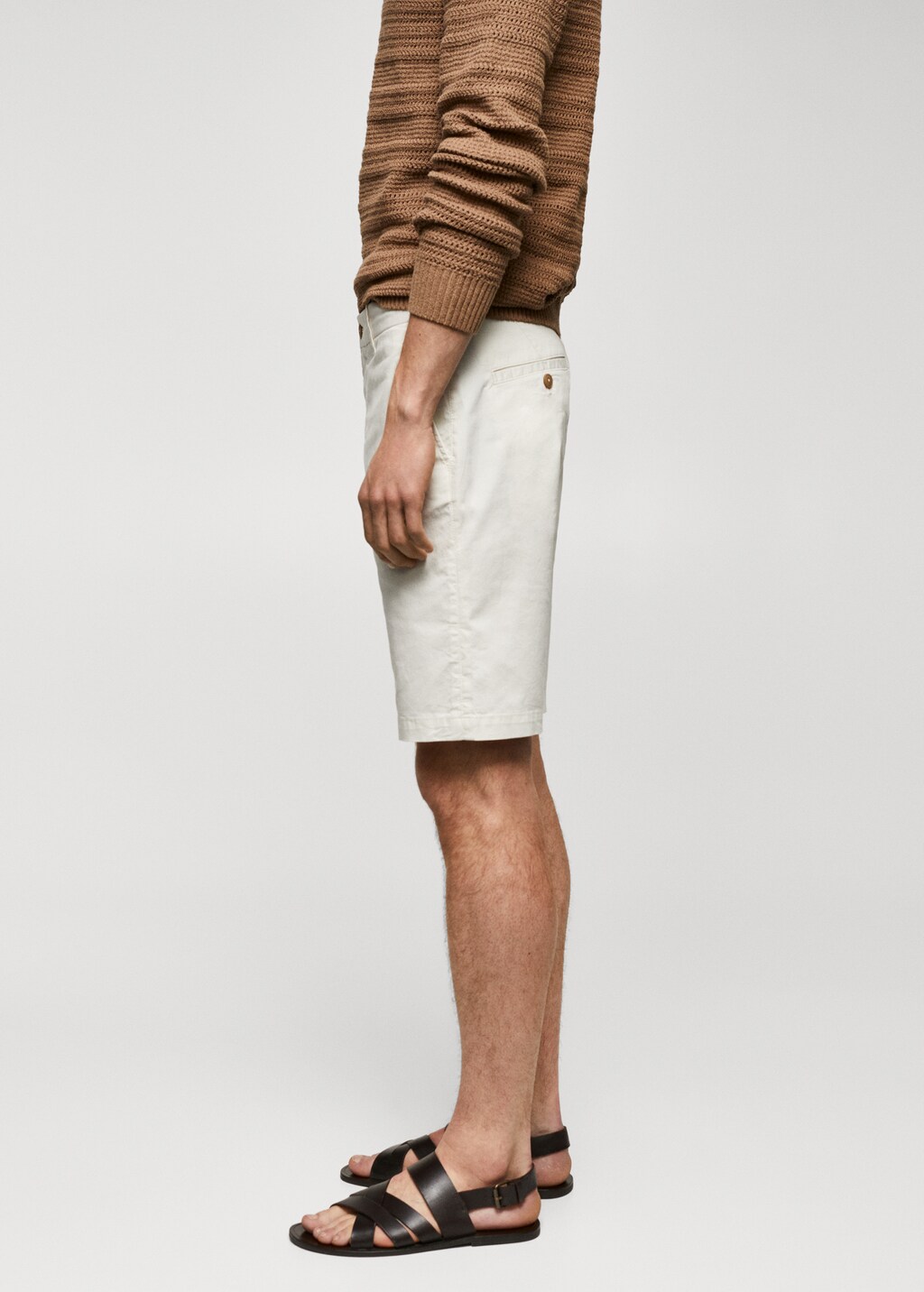 Slim-Fit-Bermudashorts im Chino-Stil aus Baumwolle - Detail des Artikels 2