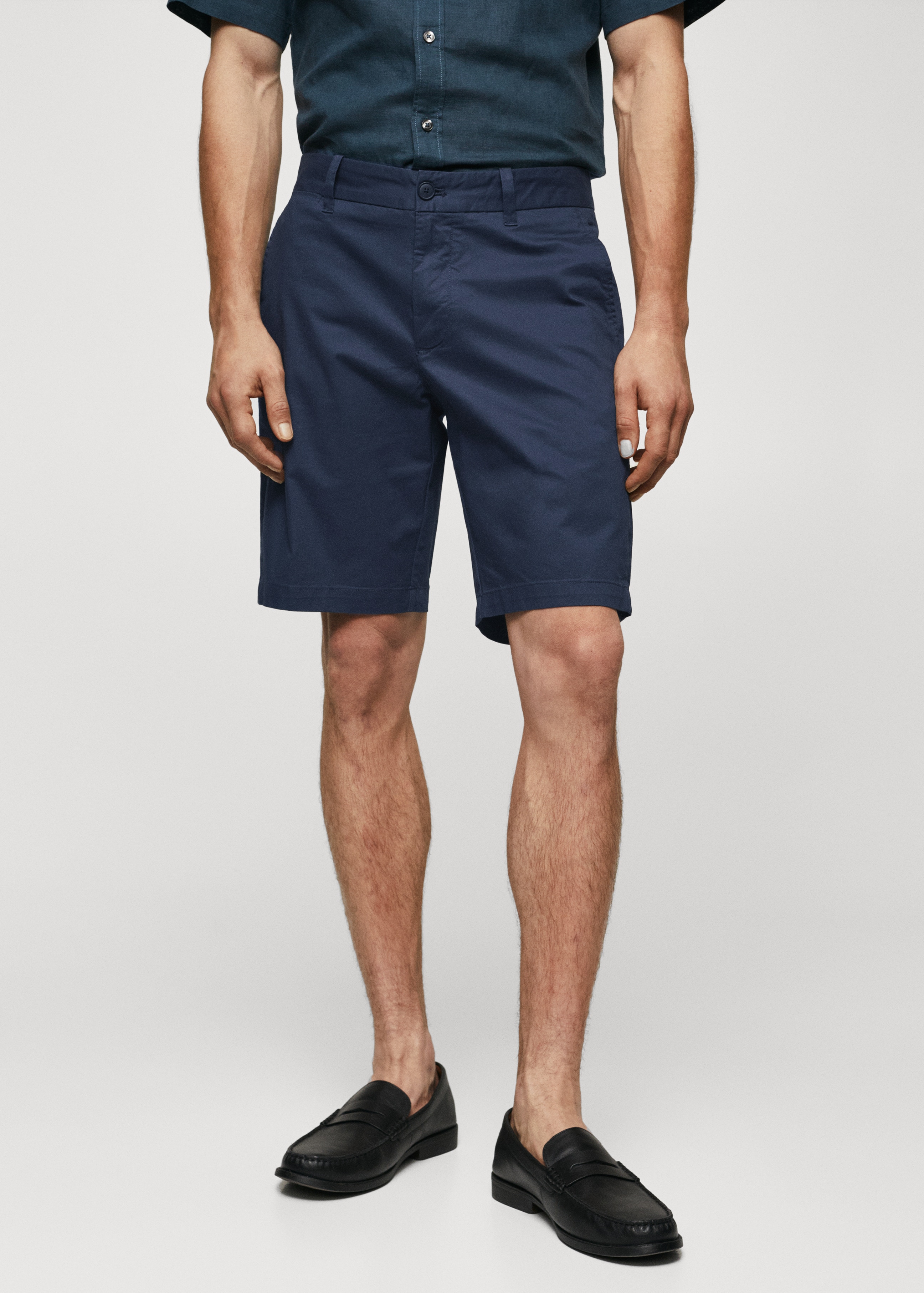 Slim-fit chino cotton bermuda shorts - Medium plane
