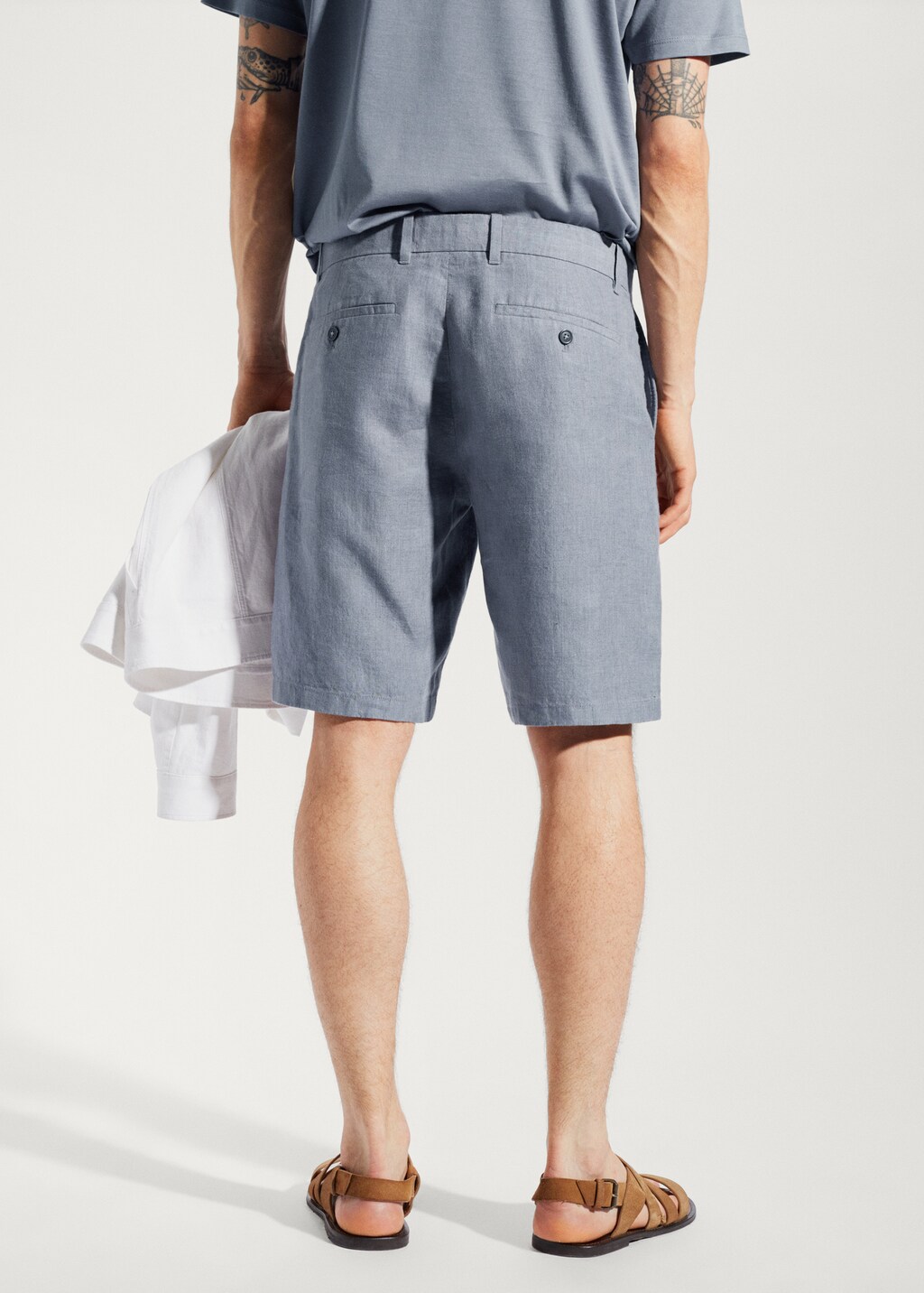 100% linen shorts - Reverse of the article