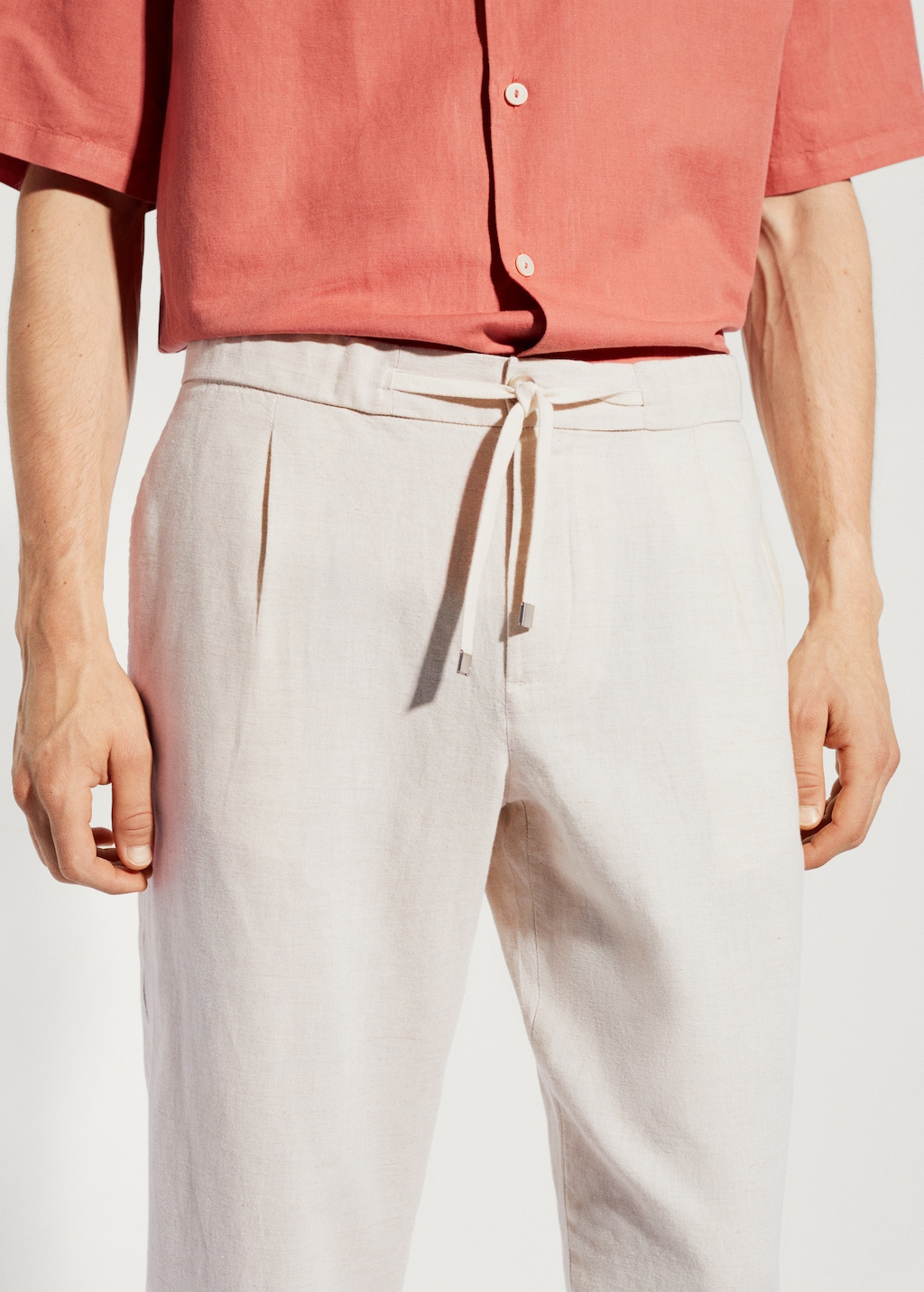 Slim-fit trousers with drawstring  - Details of the article 1