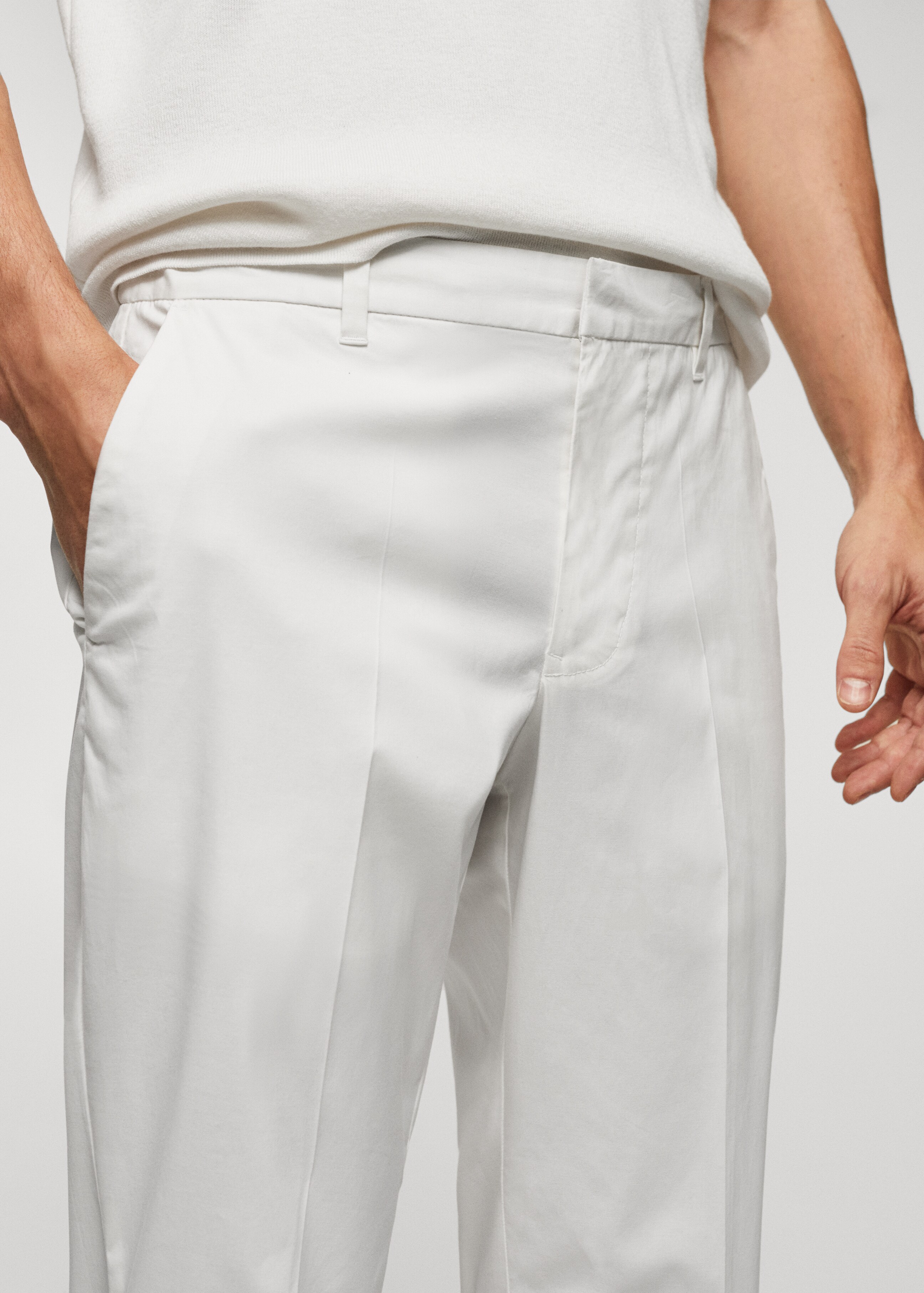 Slim-fit cotton trousers - Details of the article 1