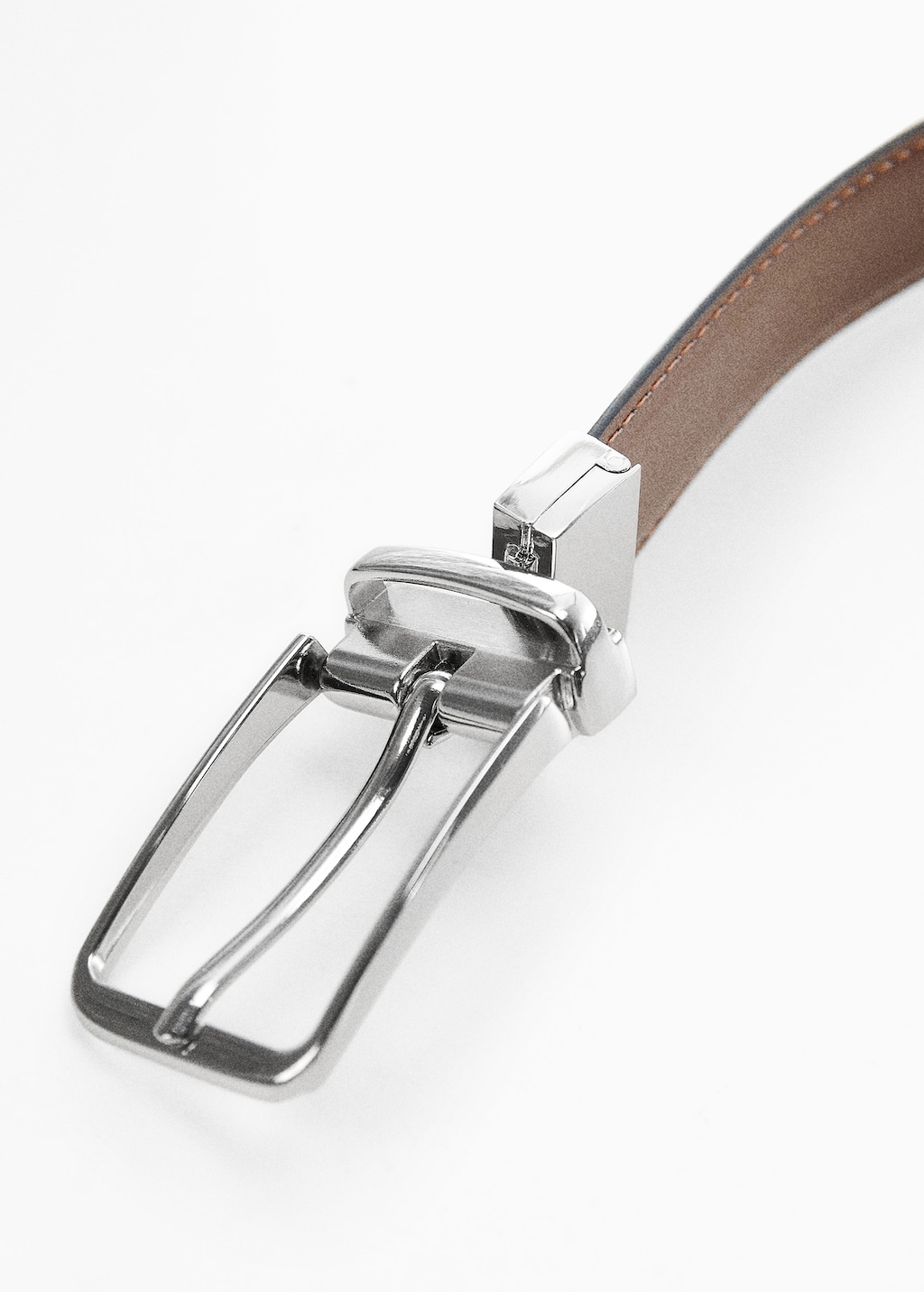 Leather reversible belt - Details of the article 2