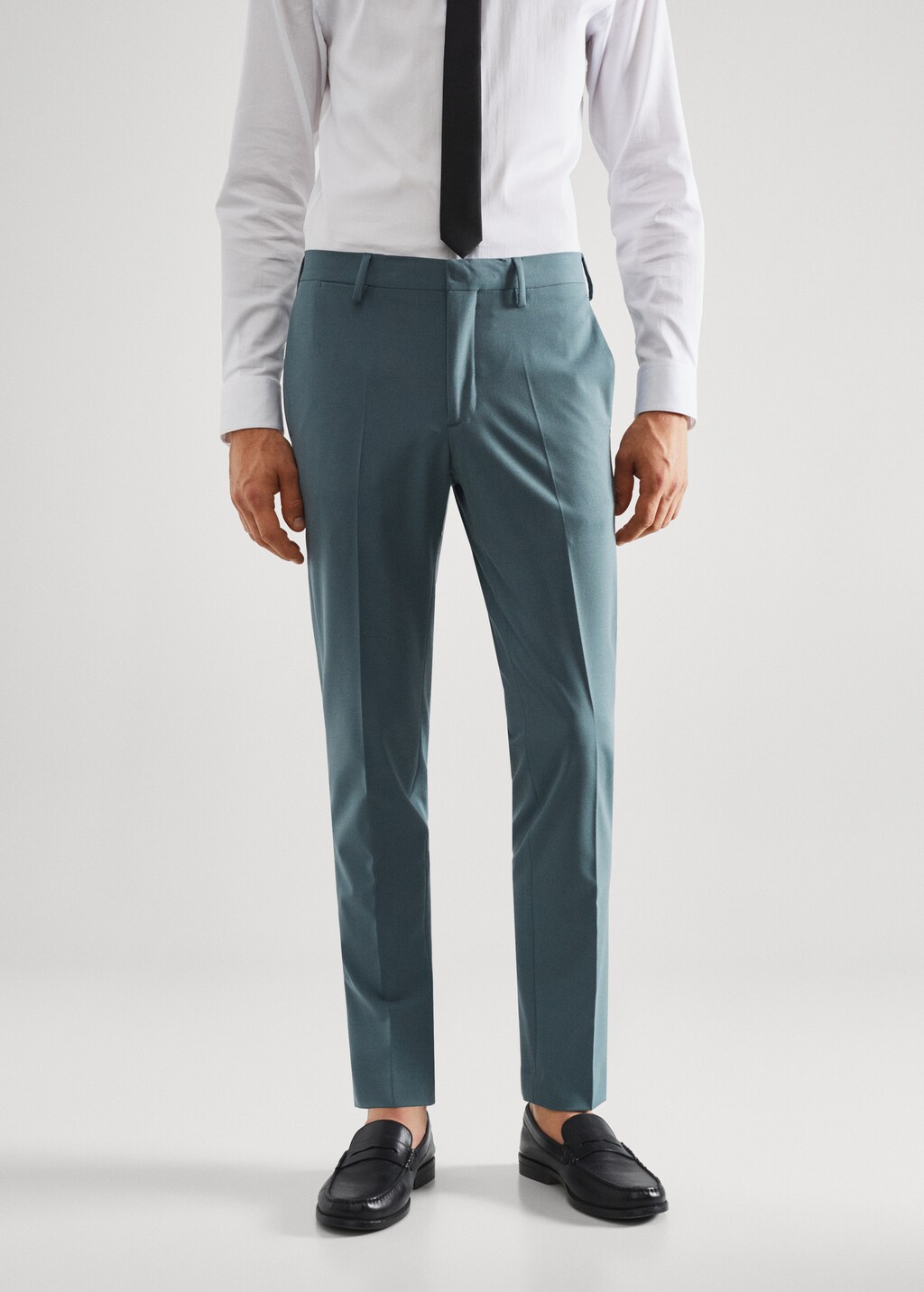 Pantalón traje super slim fit tejido strech - Plano medio