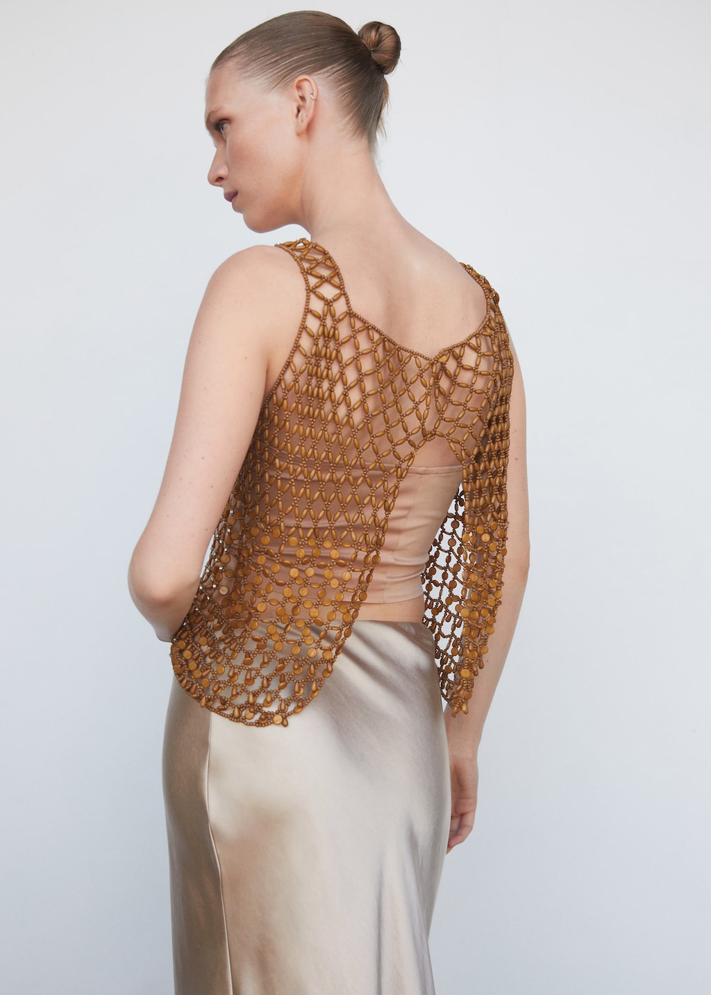 Beaded open-work top - Reverse of the article