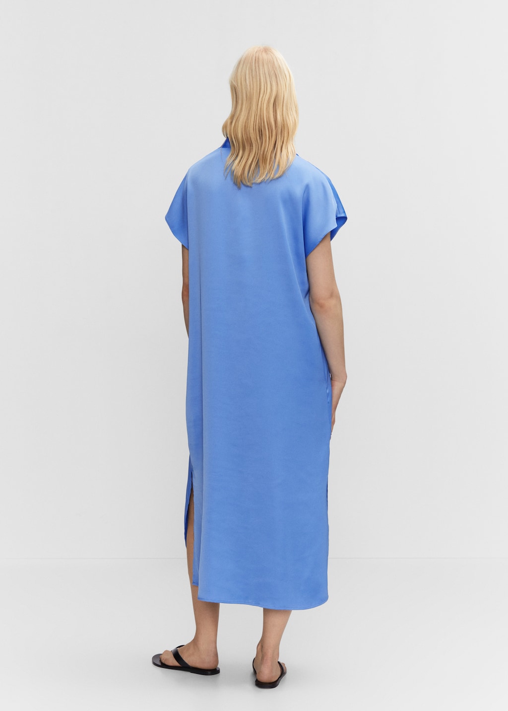 Side slit dress - Reverse of the article