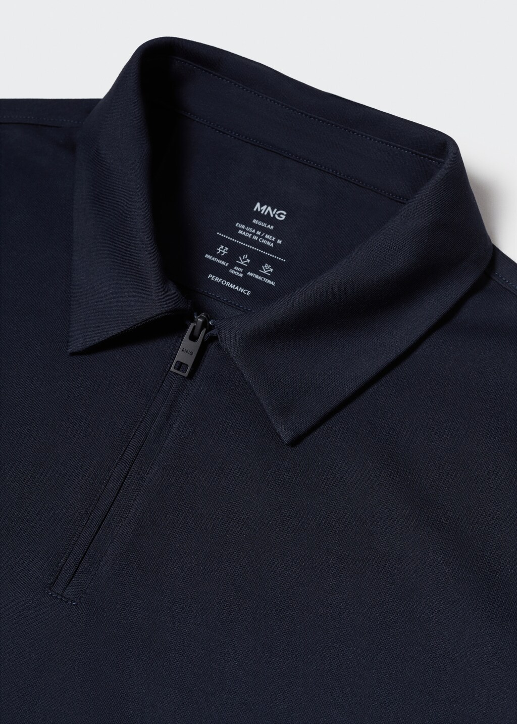 Breathable cotton polo shirt with zip - Details of the article 8