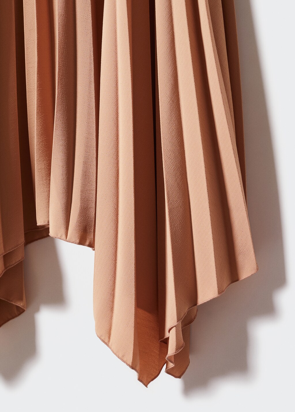 Pleated asymmetric skirt  - Details of the article 8