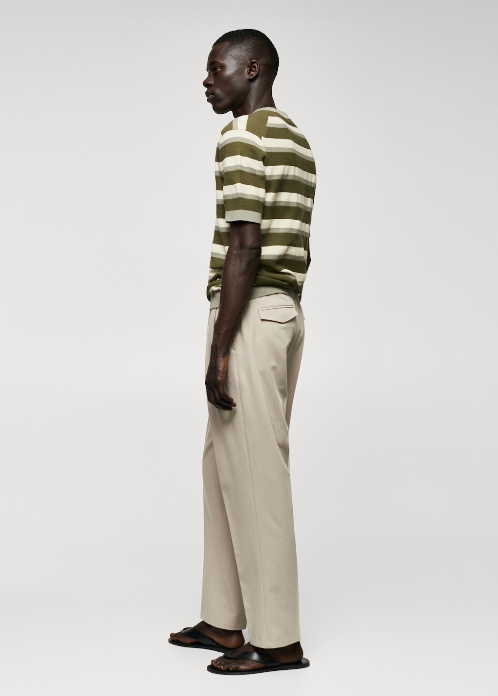 Cotton knitted t-shirt with striped structure - Details of the article 2