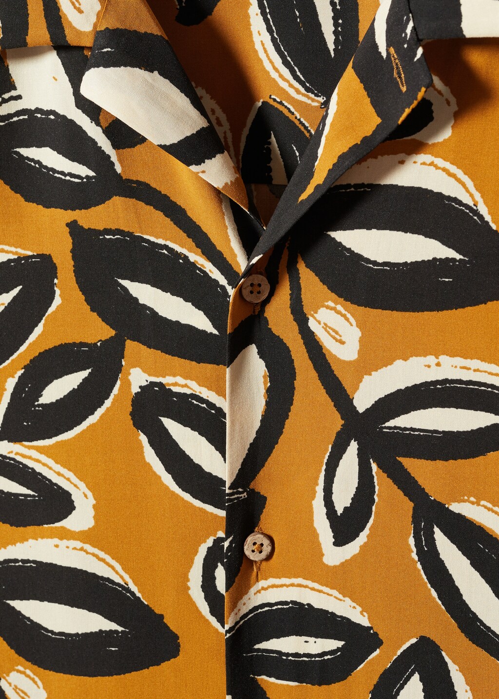 Flowing leaf-print shirt - Details of the article 8