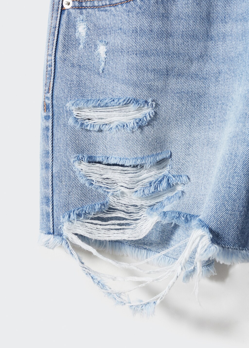 Broken denim shorts - Details of the article 8