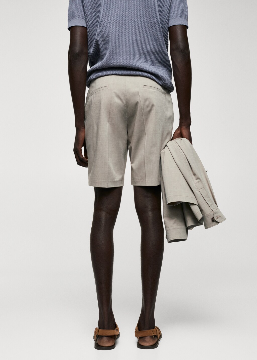 Slim-fit bermuda shorts with adjustable waist - Reverse of the article