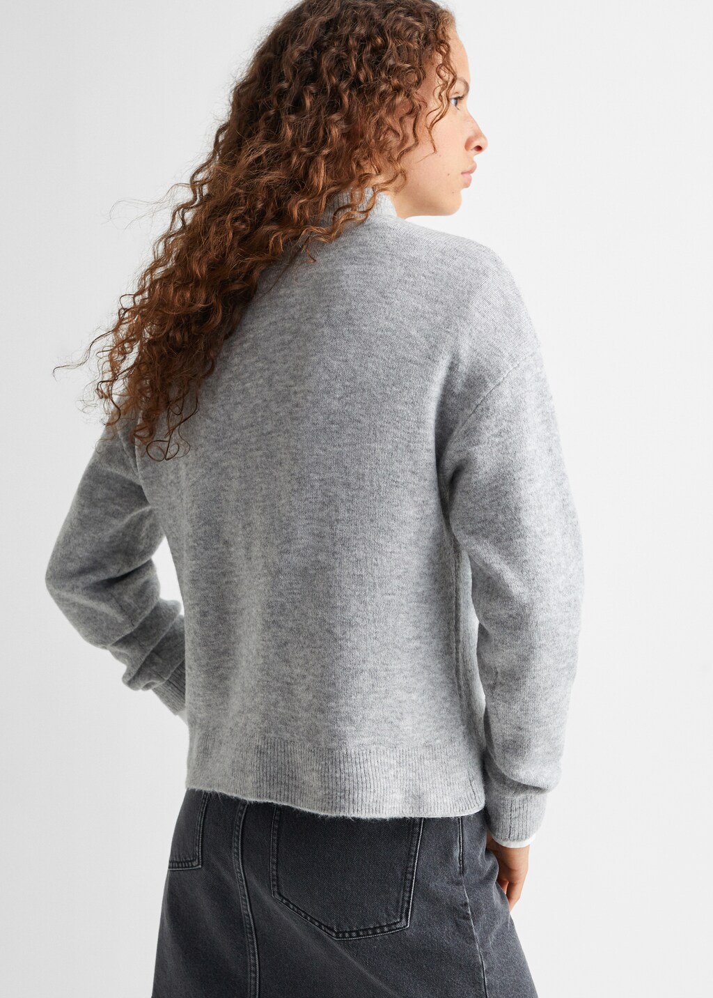 Fine-knit sweater - Reverse of the article