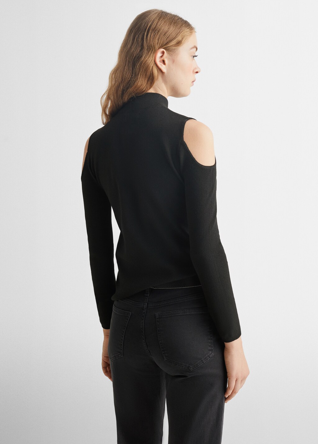 Off shoulders sweater - Reverse of the article