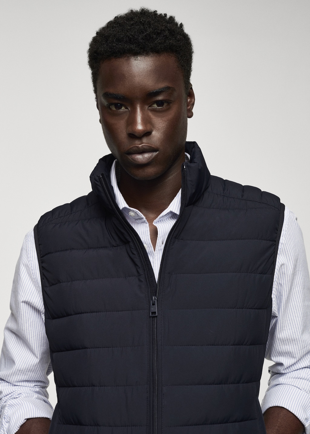 Ultralight water-repellent quilted gilet - Details of the article 1