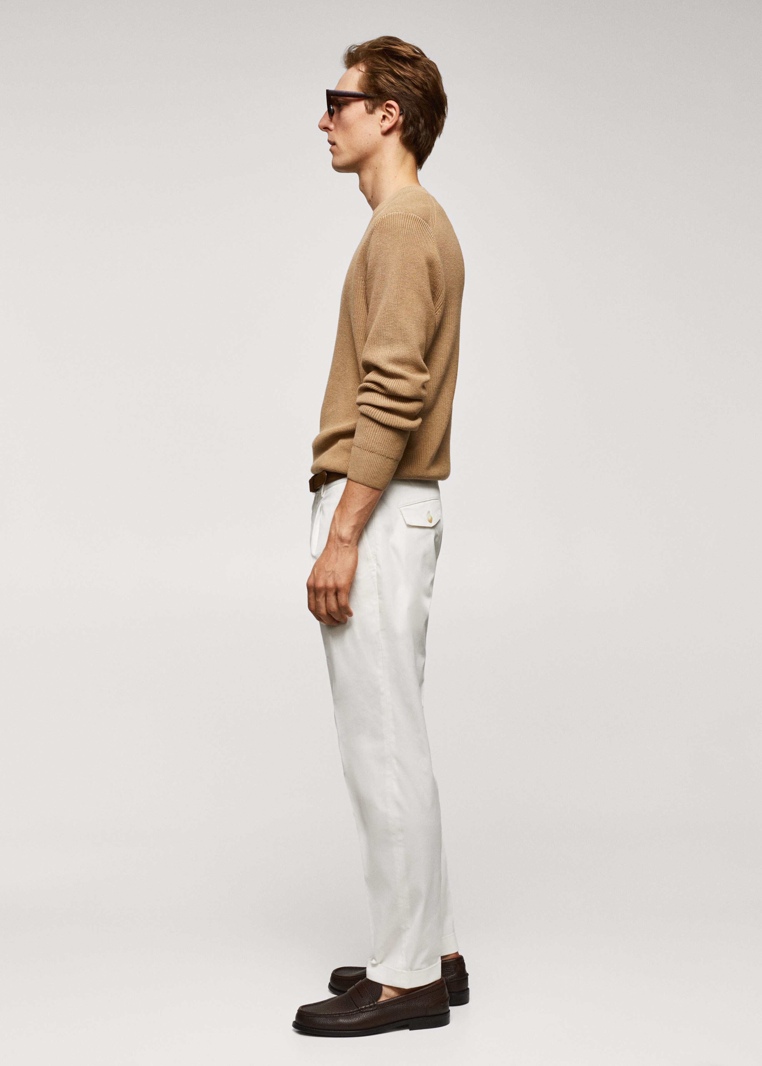 Slim-fit cotton pleated trousers - Details of the article 2
