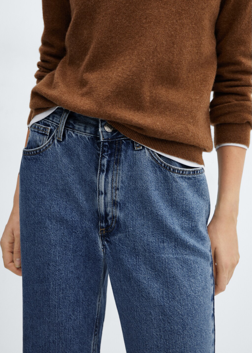 Mid-rise straight jeans - Details of the article 4