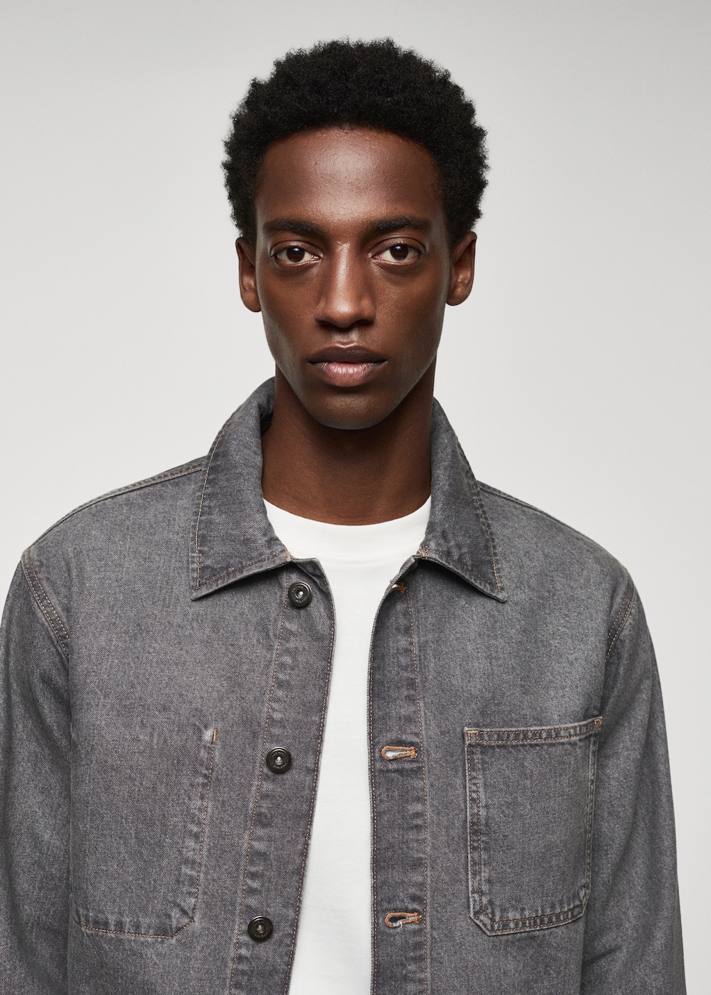 Cotton denim overshirt with pockets - Details of the article 1