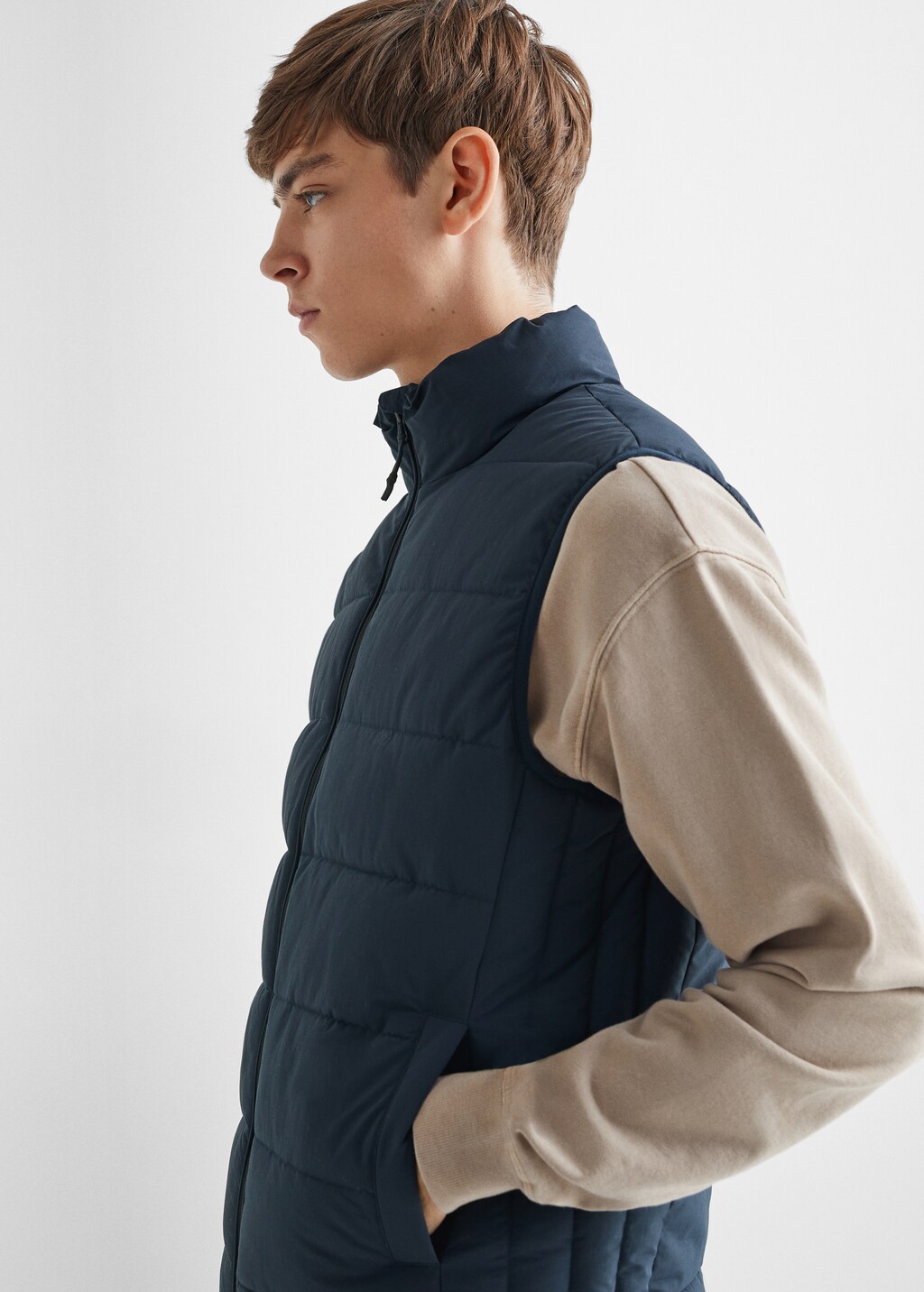 Quilted gilet - Details of the article 1