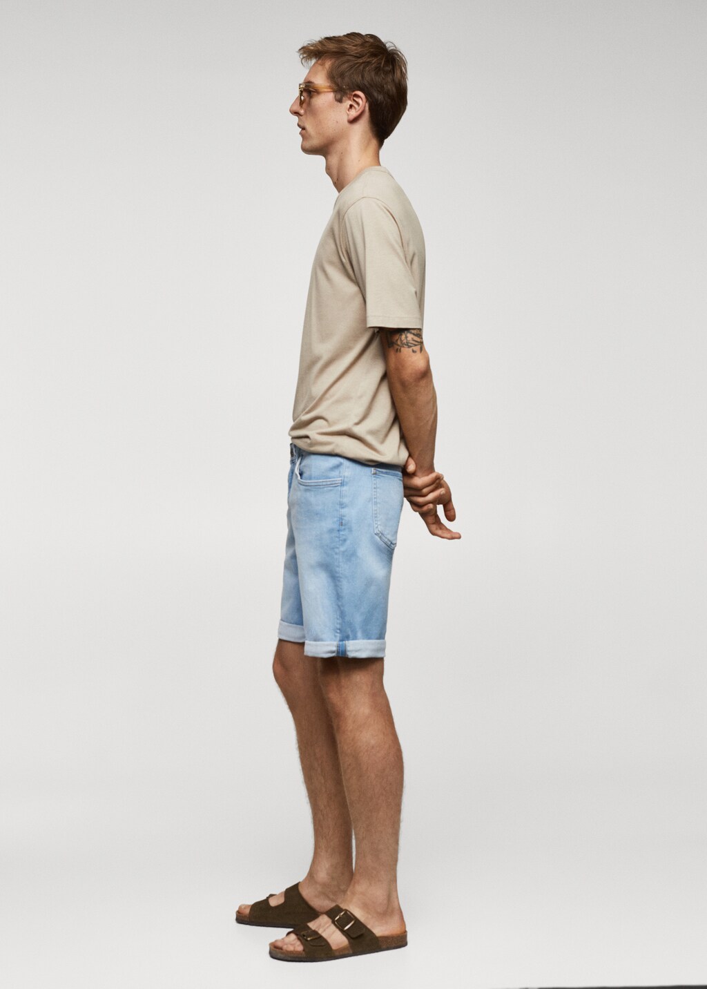 Slim-fit denim bermuda shorts - Details of the article 2