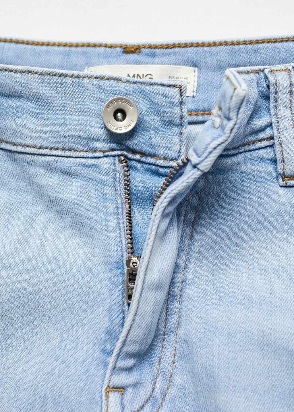 Slim-fit denim bermuda shorts - Details of the article 8