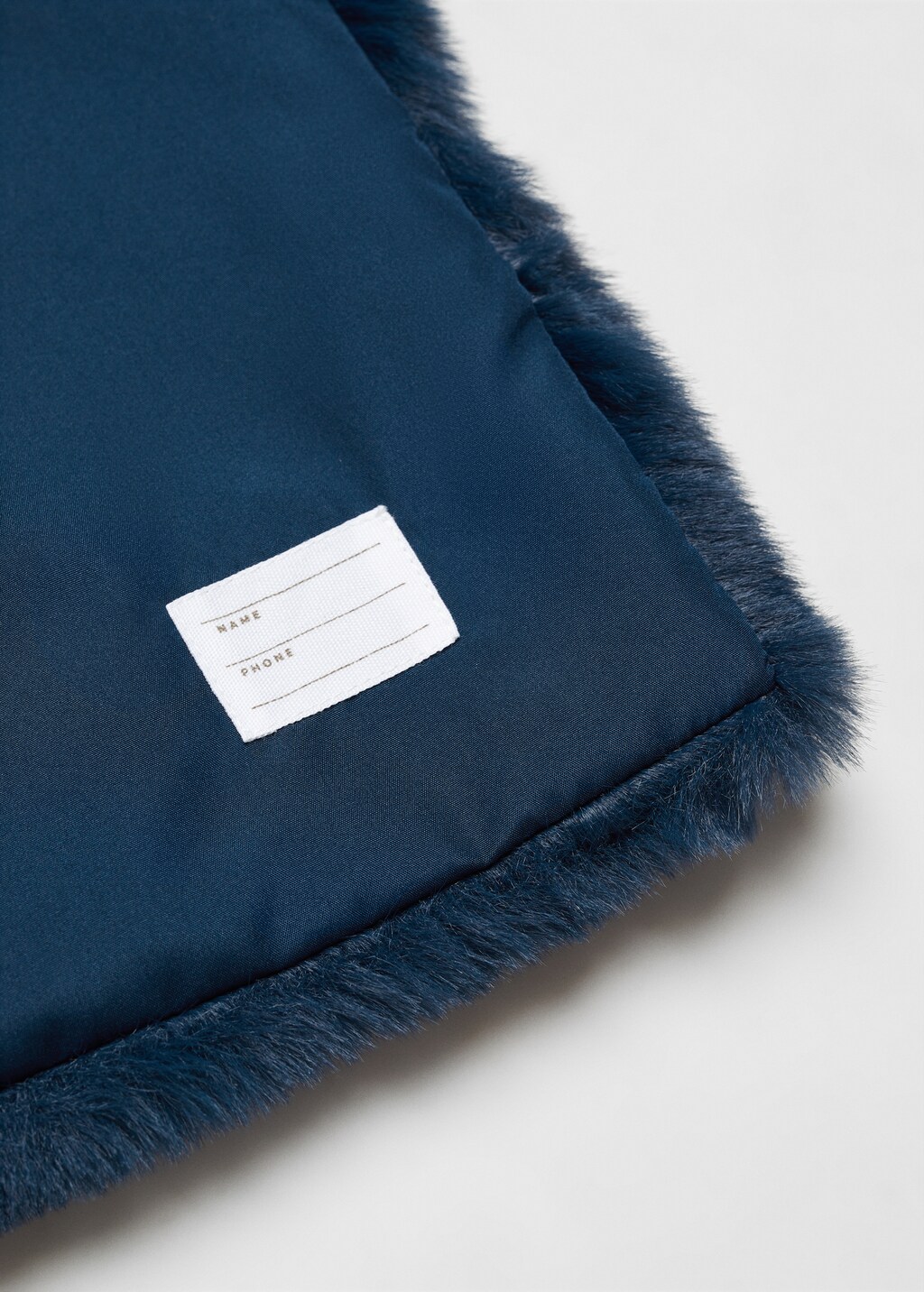 Fur-effect cape gilet - Details of the article 8