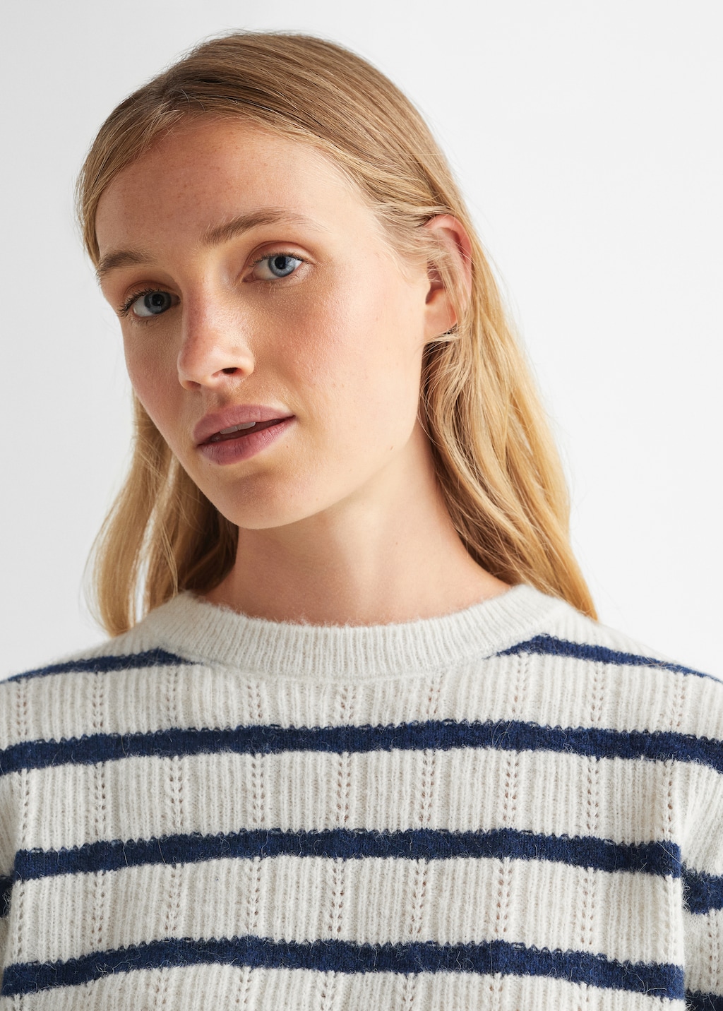 Striped knit sweater - Details of the article 1