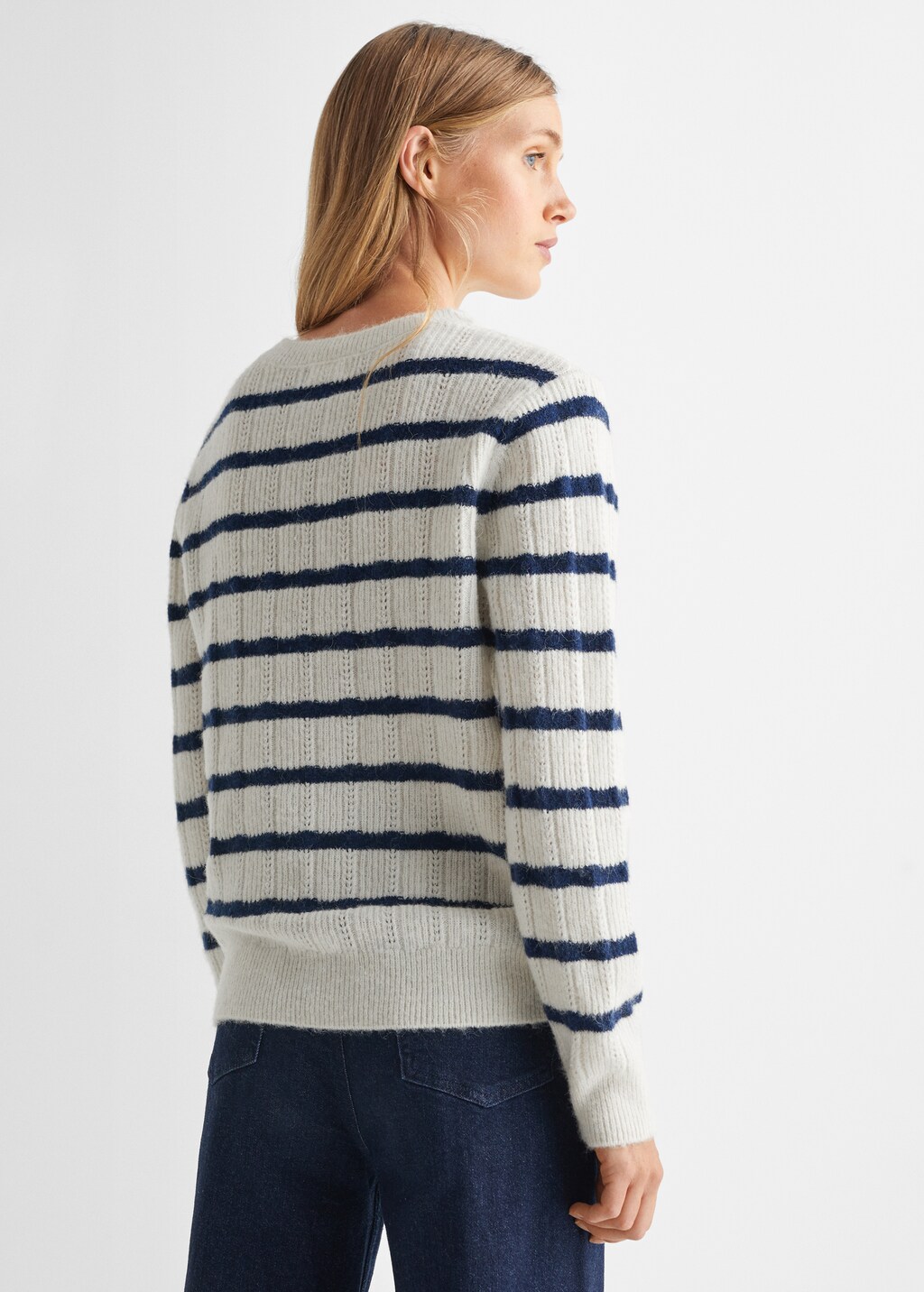 Striped knit sweater - Reverse of the article