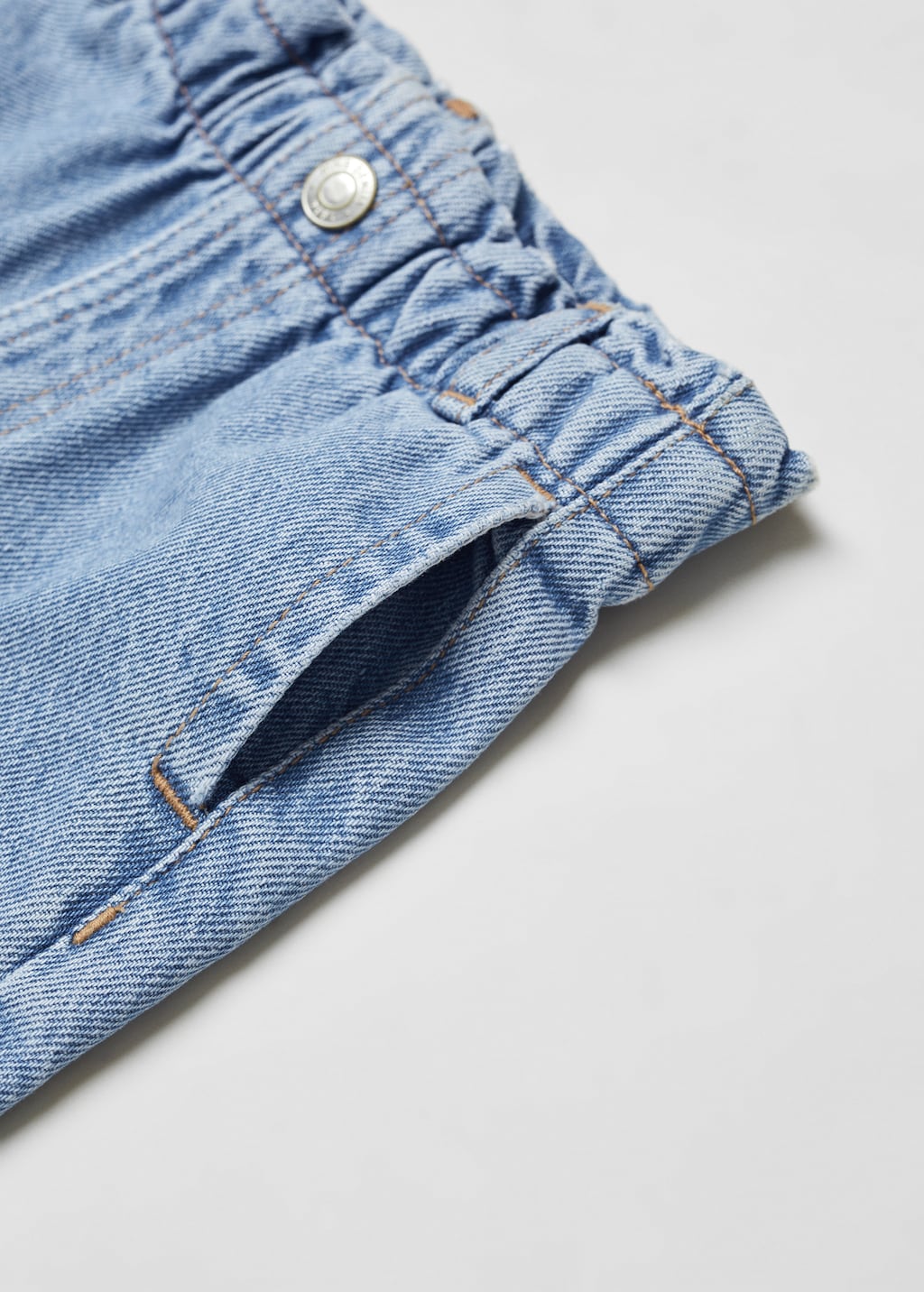 Paperbag jeans - Details of the article 8