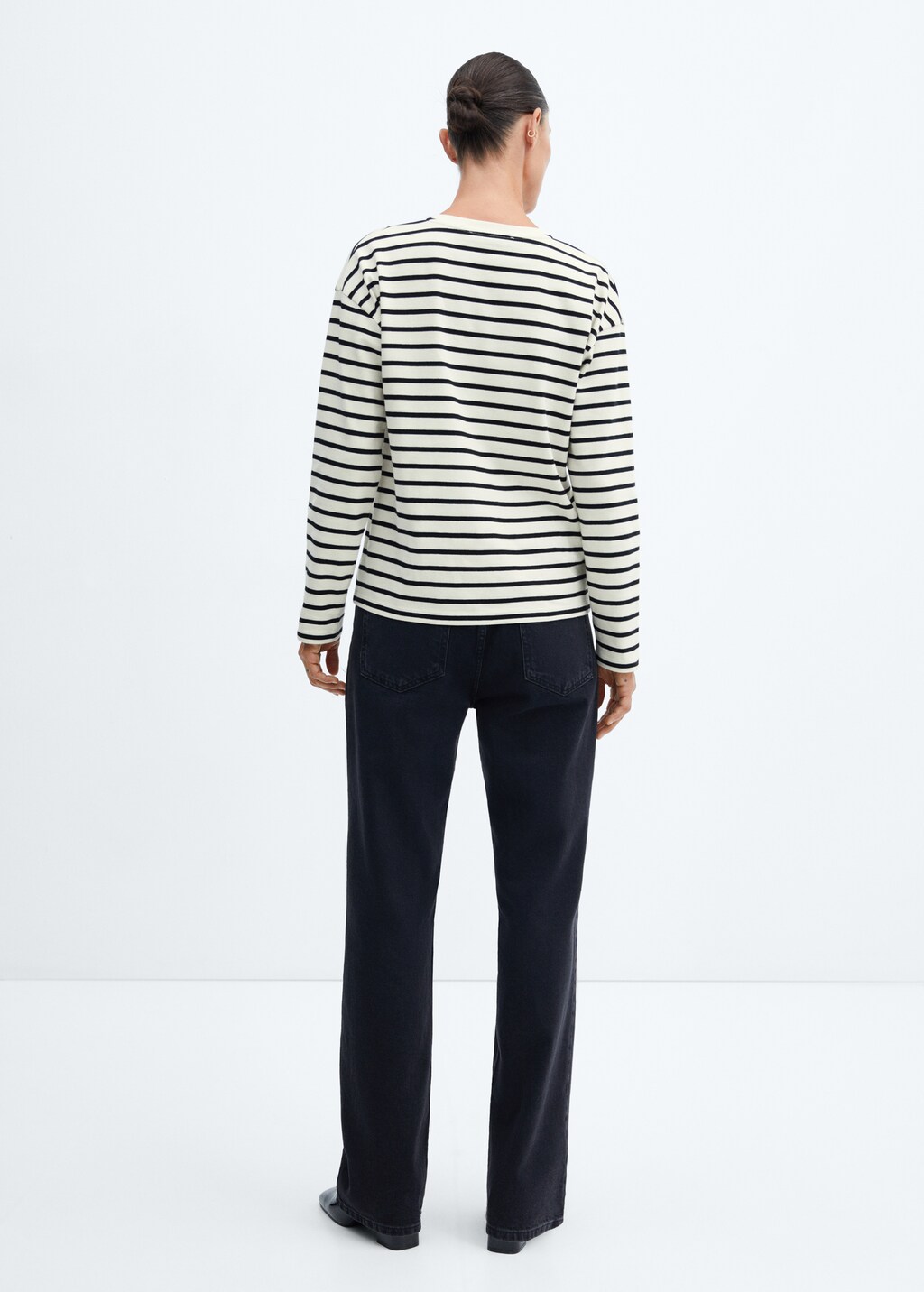 Striped round-neck sweatshirt - Reverse of the article