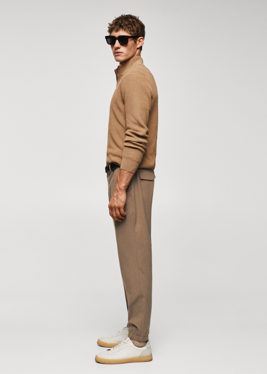 Slim-fit jogger trousers with drawstring  - Details of the article 2