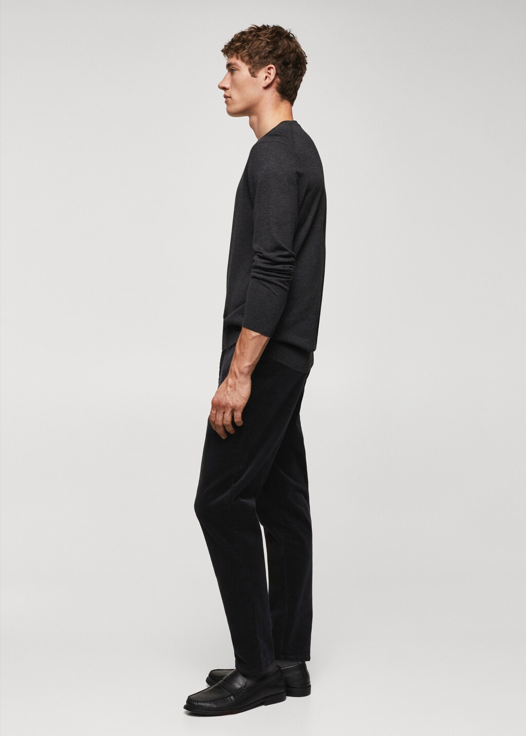 Corduroy slim-fit cropped trousers - Details of the article 2