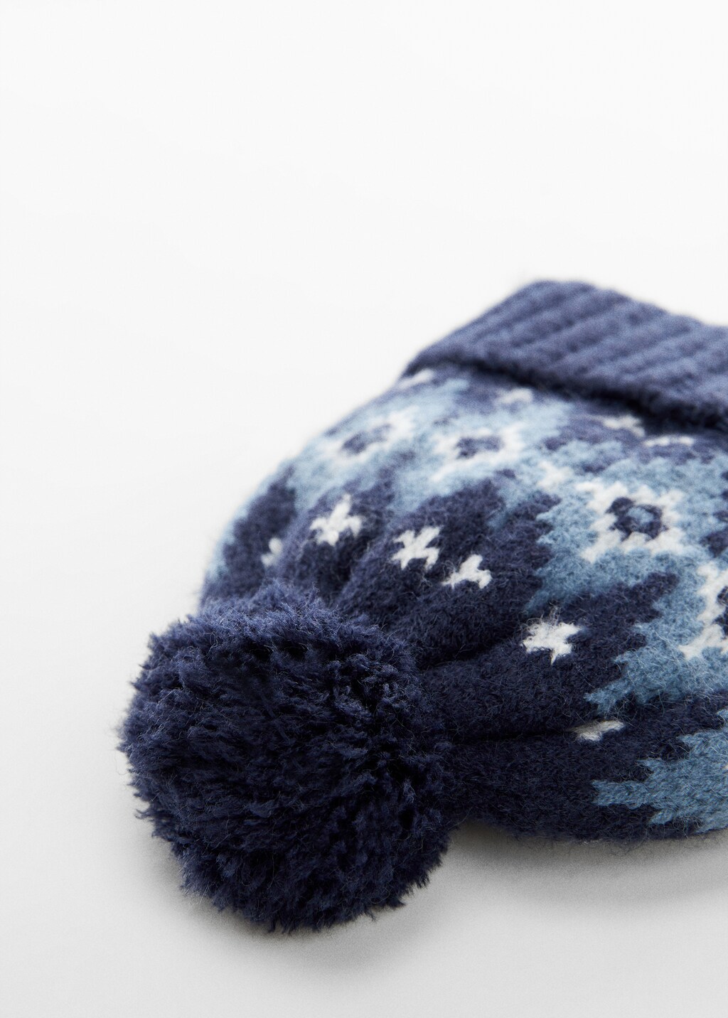 Pompom bicolour knit beanie - Details of the article 1