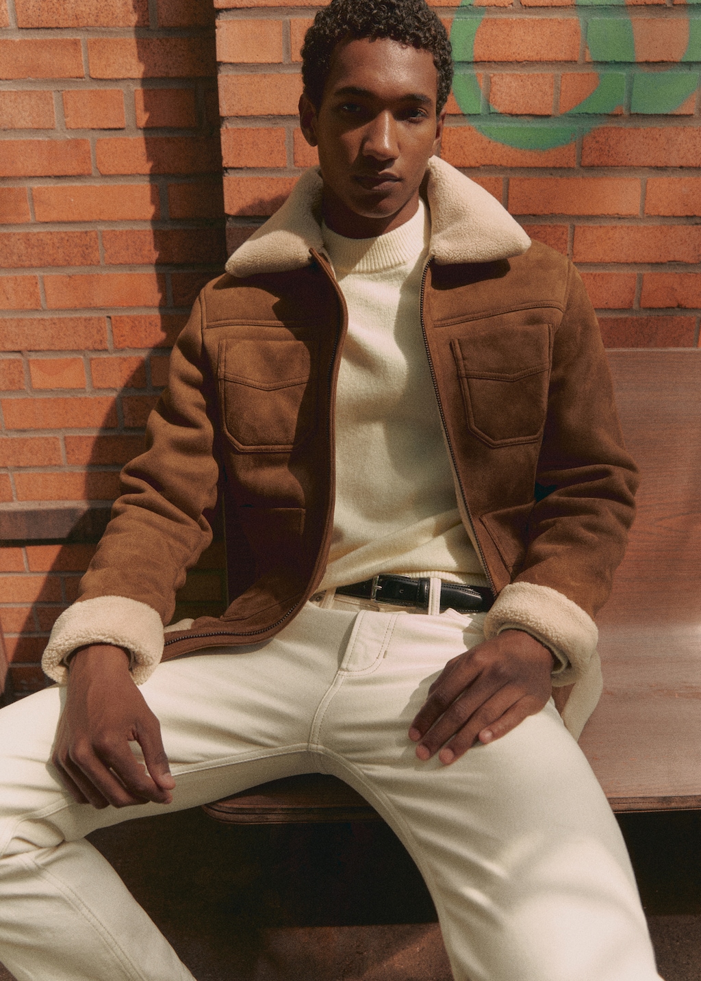 Jacket with shearling-effect lining - Details of the article 5