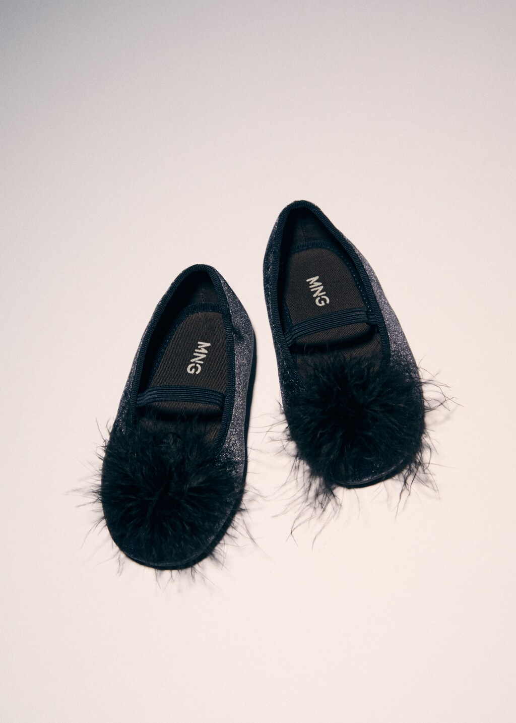 Velvet ballerinas with pom-pom - Details of the article 9