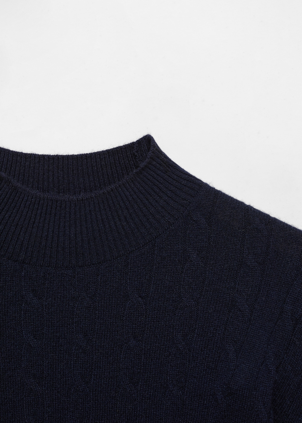 100% cashmere braided sweater - Details of the article 8