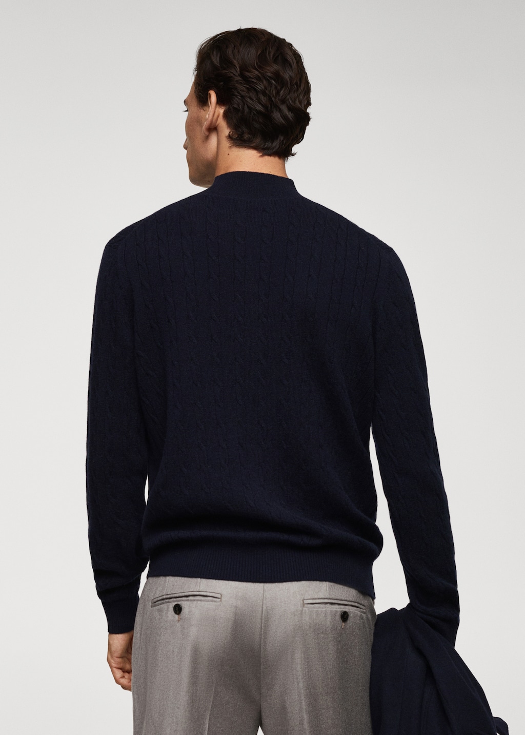 100% cashmere braided sweater - Reverse of the article