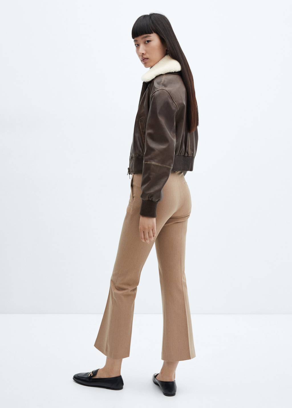 Cropped flared trousers - Reverse of the article