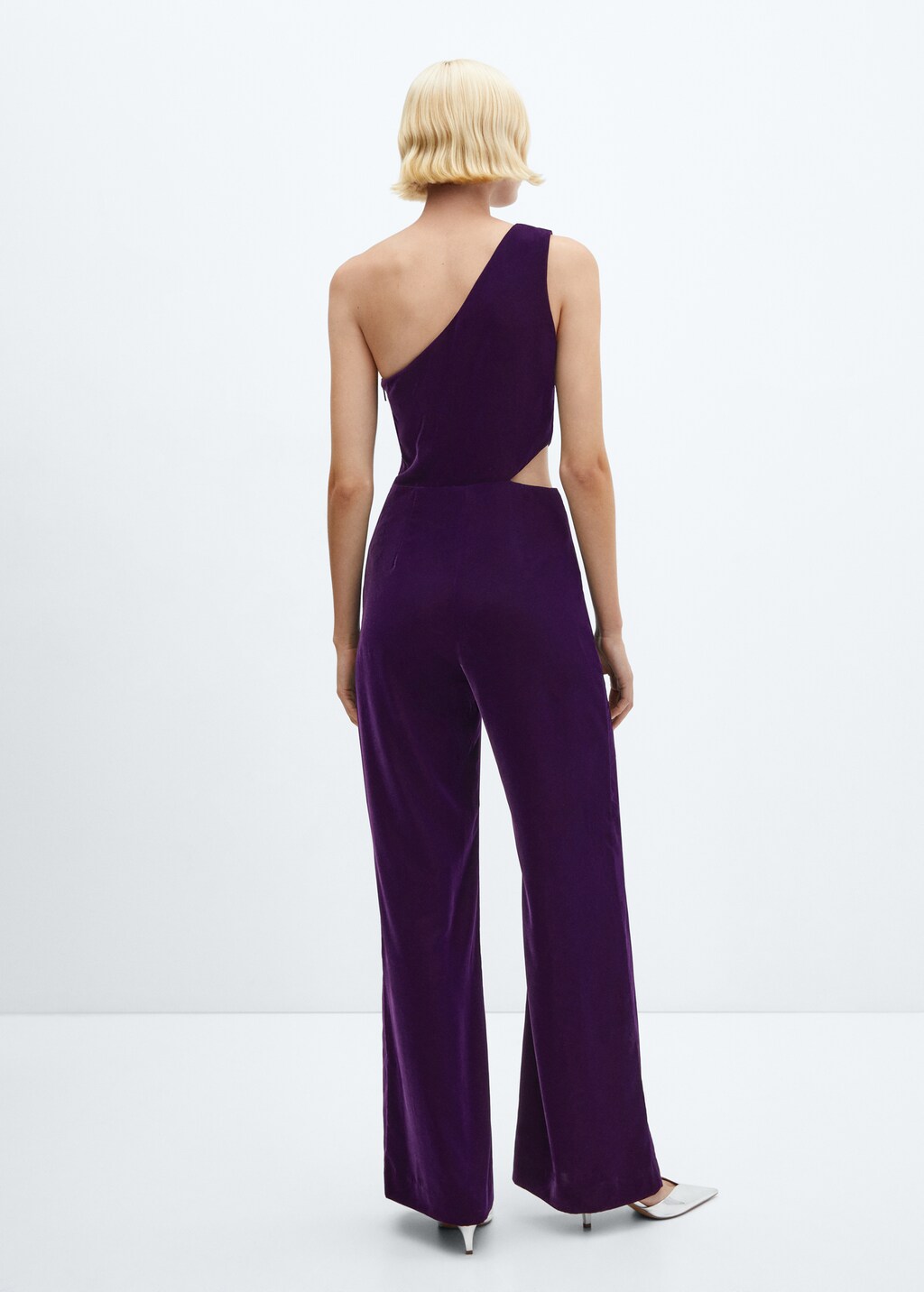 Samt-Jumpsuit mit Maxi-Blume - Rückseite des Artikels