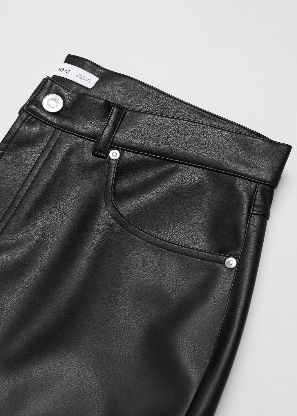 Leather-effect slim-fit trousers - Details of the article 8