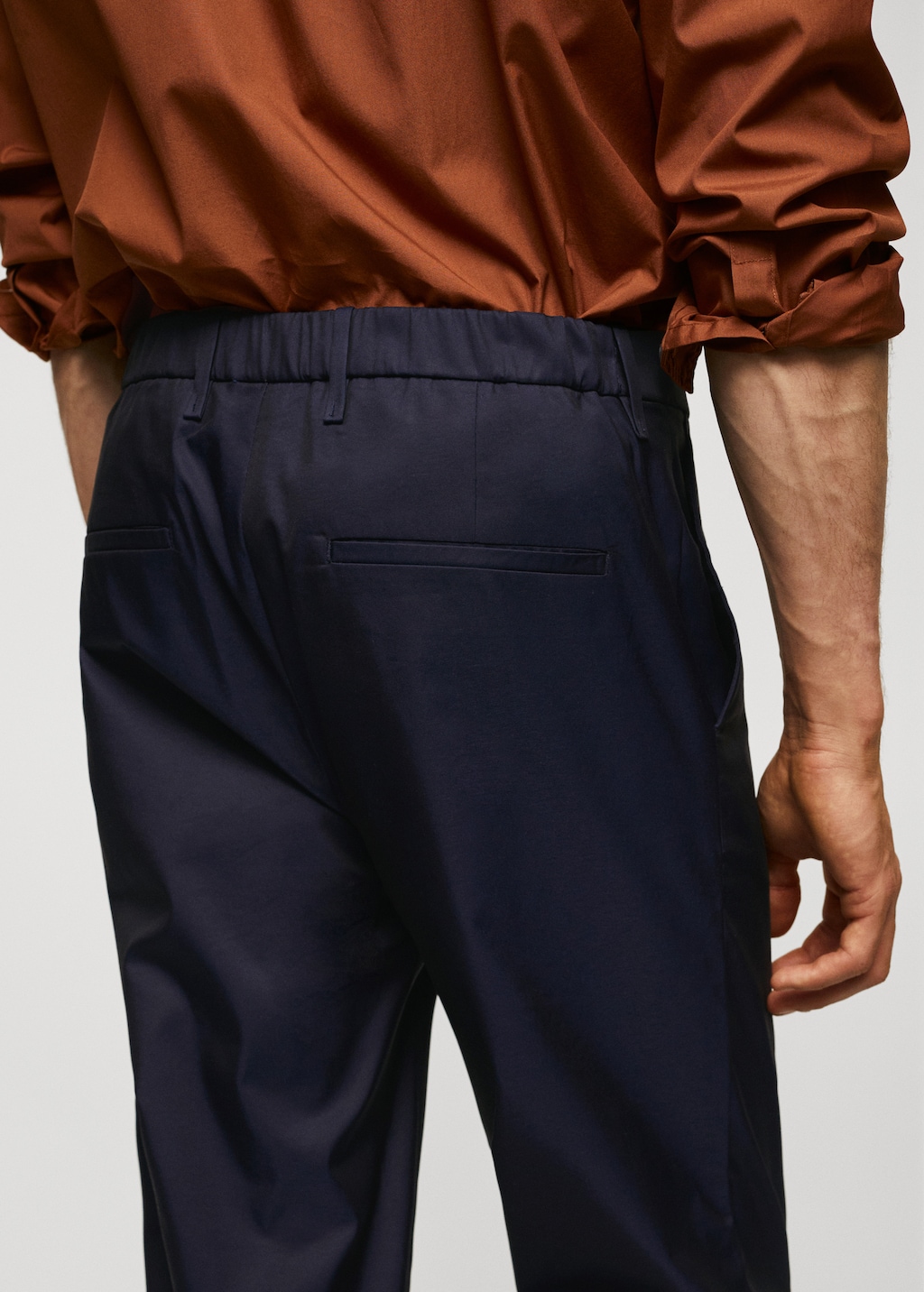 Slim-fit cotton trousers - Details of the article 2