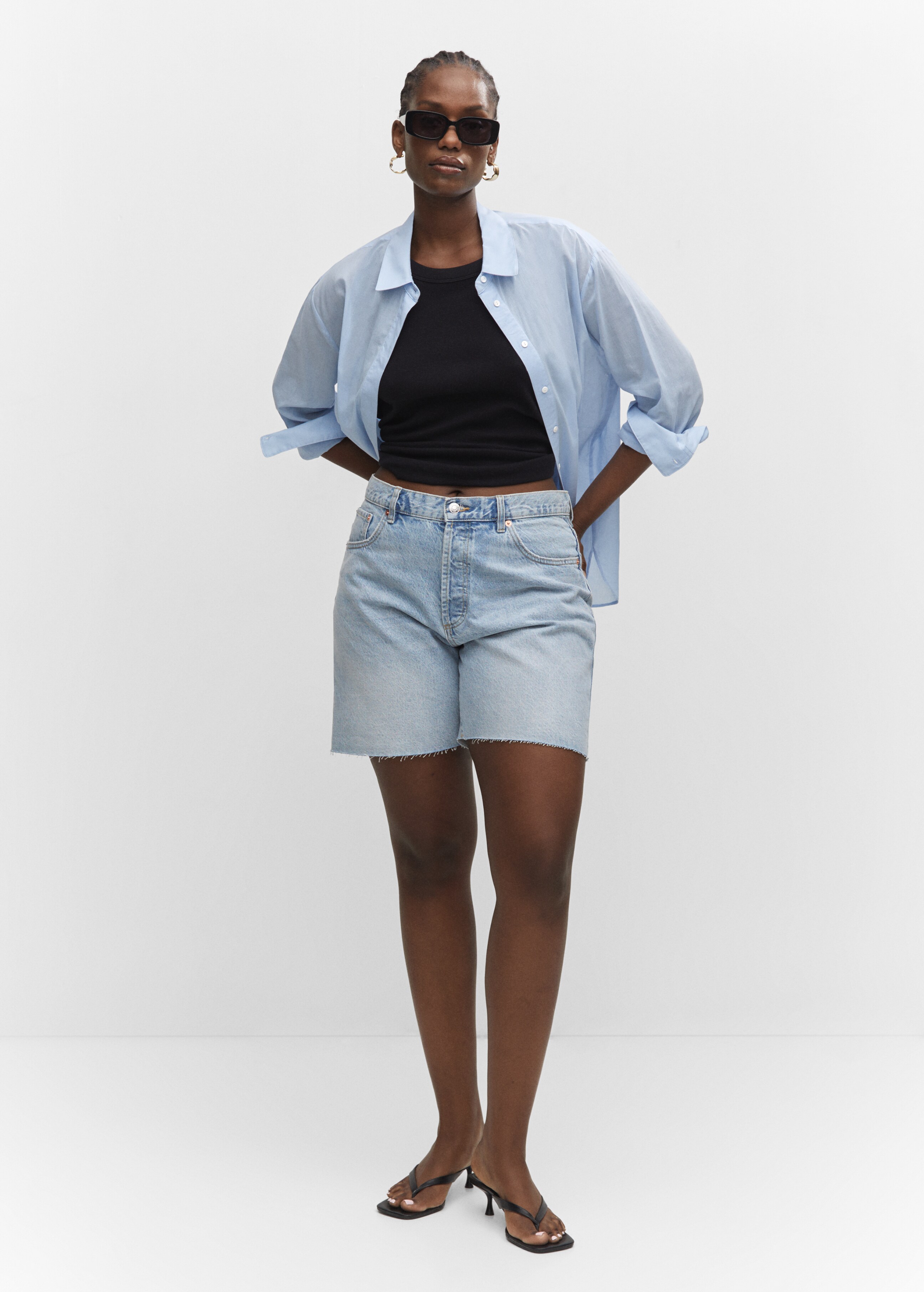Decorative ripped denim bermuda shorts - Details of the article 3