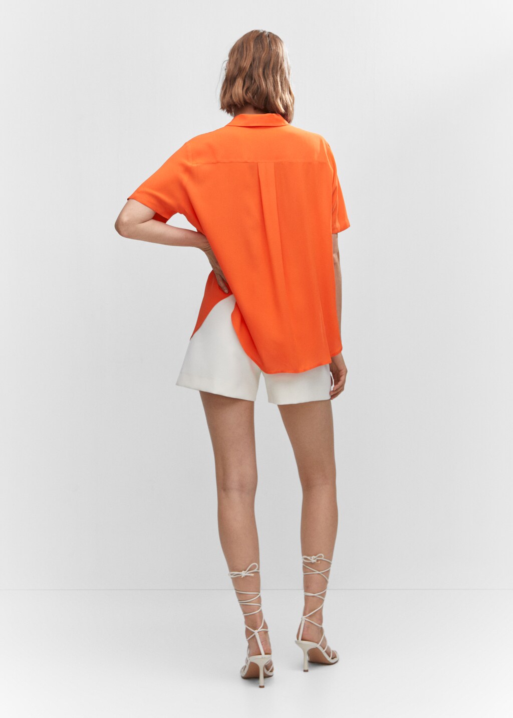 Pocket oversize shirt - Reverse of the article