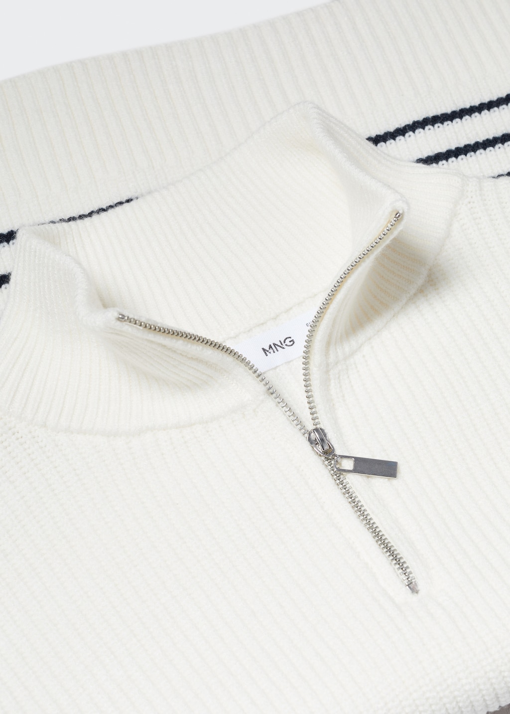 Striped sweater with zip - Details of the article 8